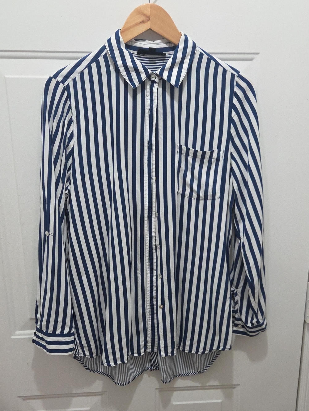 Jane & Delancey Classic Striped Button-Down Shirt - Blue & White M